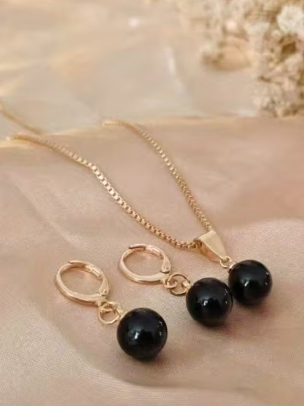 NWT Black Bead Drop Hoop Earring Necklace Set KC Gold